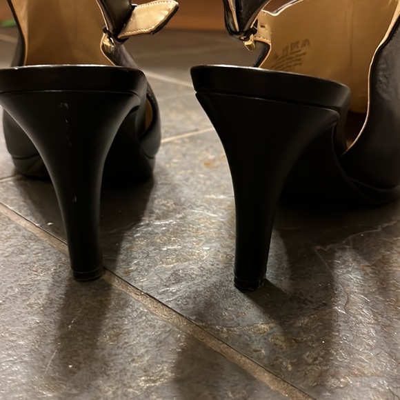 BOGO FREE ALL ITEMS! Naturalized black leather sling back size 7.5W - Picture 2 of 8